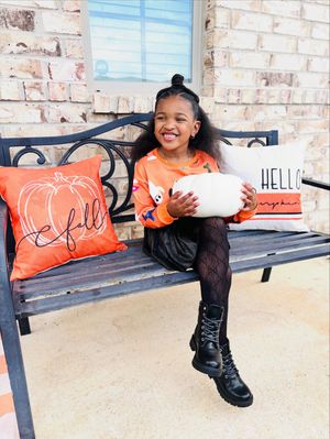 Image post by @patpat_clothing on Instagram