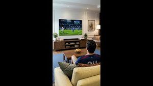 Video post by @samsung on YouTube