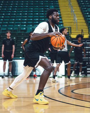 Image post by @wsu_mbb on Instagram