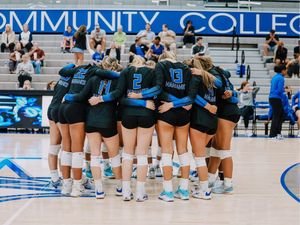 Image post by @warhawkvb on Instagram