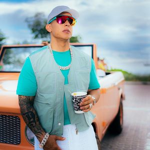 Image post by @daddyyankee on Instagram