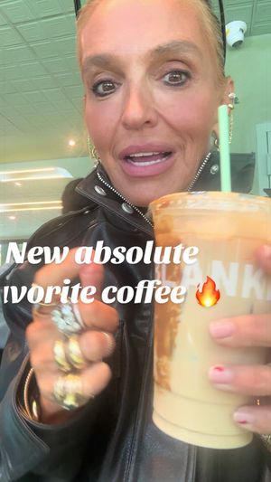 Video post by @shop.with.caroline on TikTok