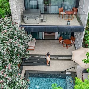 Image post by @hiltonyalaresort on Instagram