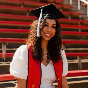 Image post by @uofcincy on Instagram