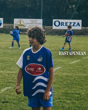 Image post by @avironbayonnaisrugbypro on Facebook
