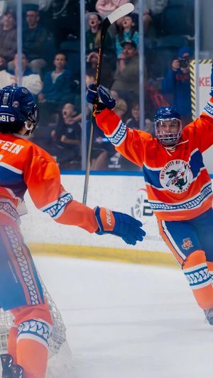 Video post by @UFIceHockeyClub on Facebook
