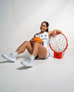 Image post by @queenswbb on Instagram