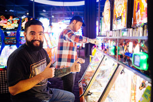 Image post by @therealjeremymckinnon on Instagram