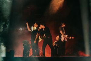 Image post by @rocksound on Instagram
