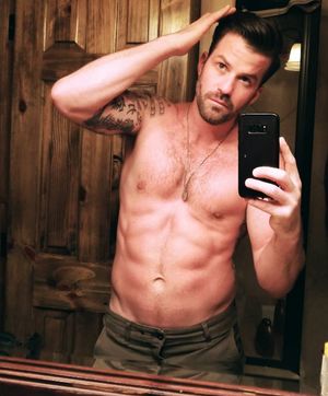 Image post by @johnnybananas on Instagram