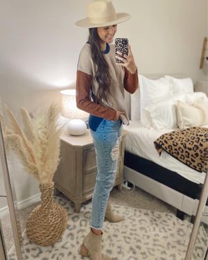 Image post by @sabrinanoellee on Instagram