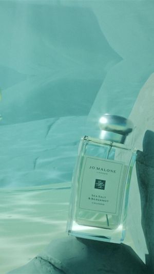 Video post by @jomalonelondon on TikTok