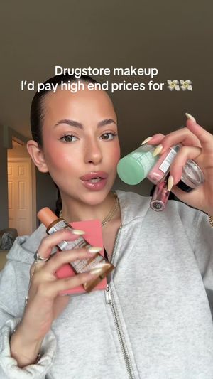 Video post by @anyaweitz on TikTok