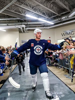 Image post by @nhljets on Instagram