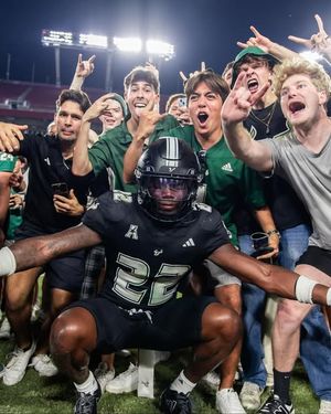 Image post by @usffootball on Instagram