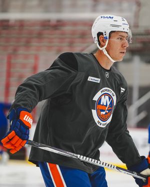 Image post by @nyislanders on Instagram