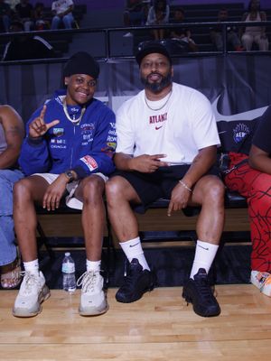 Image post by @aeblhoops on Instagram