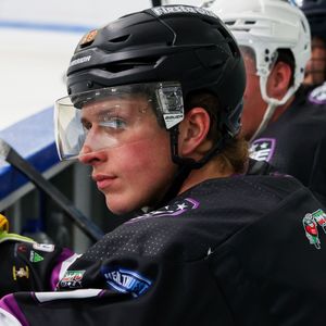 Image post by @esehockey on Instagram