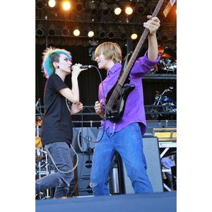 Image post by @schoolofrock on Instagram