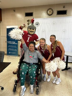 Image post by @TroyAthletics on Twitter