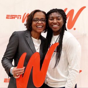 Image post by @uvawomenshoops on Instagram