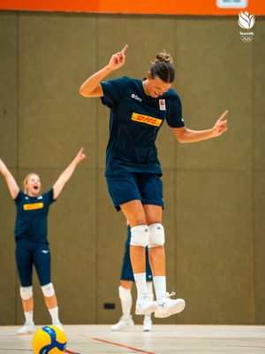 Image post by @volleybaldames on Instagram