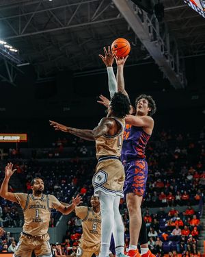 Image post by @clemsonmbb on Instagram