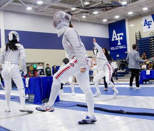 Image post by @ohiostatefencing on Instagram