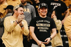 Image post by @iowahawksnest on Instagram