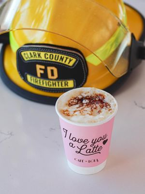 Image post by @ilovecafelola on Instagram
