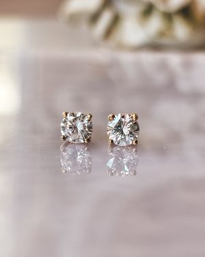 Image post by @maejeanvintage on Instagram