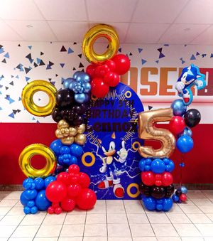 Image post by @partyup_balloons_by_melissa on Instagram