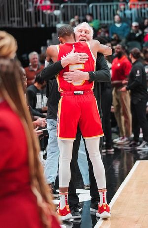 Image post by @DejounteMurray on Twitter