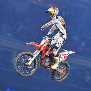Image post by @racerxonline on Instagram