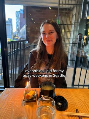 Image post by @zoekahn on Instagram
