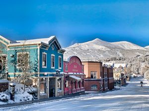 Image post by @breckenridgemtn on Twitter