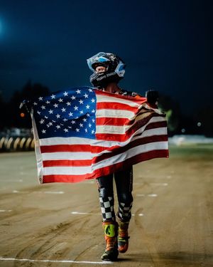 Image post by @lensoflassen on Instagram