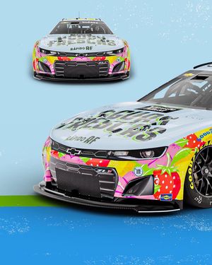 Image post by @cocacolaracing on Instagram