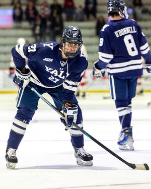 Image post by @yalemhockey on Instagram