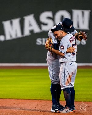 Image post by @LosAstros on Twitter