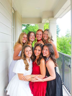Image post by @uapanhellenic on Instagram