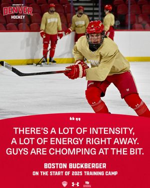 Image post by @du_hockey on Instagram