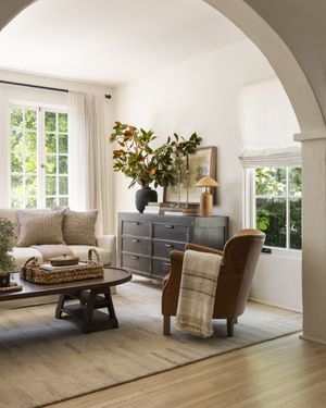 Image post by @shoppeamberinteriors on Instagram