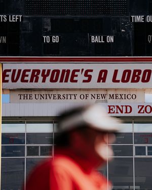 Image post by @unmlobofb on Instagram