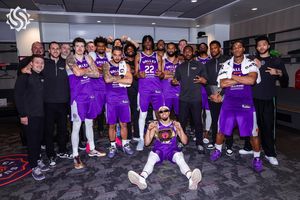 Image post by @gleaguesuns on Instagram