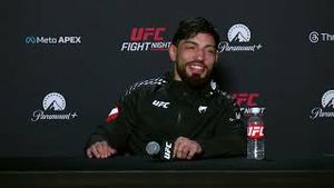Video post by @ufcespanol on YouTube