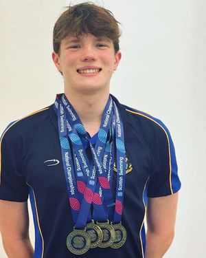 Image post by @StrathallanSchl on Twitter