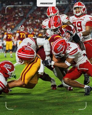 Image post by @uscfb on Instagram