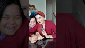 Video post by @sanaandayaana on YouTube
