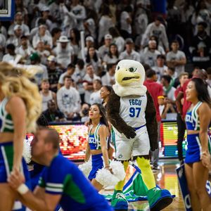 Image post by @azultheeagle on Instagram